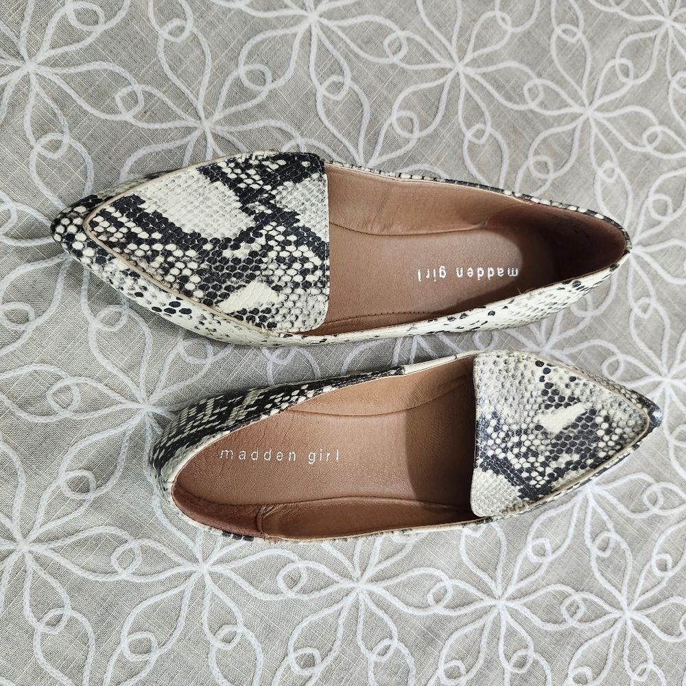 Madden Girl Black and White/Cream Snakeskin Loafers - Picture 6 of 11